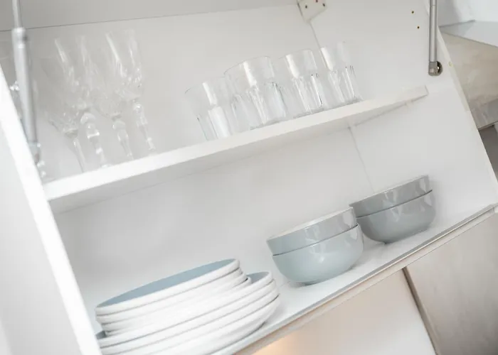 Apartment The Waterside Retreat At Montague - Centre - Riverside Living - Views - Sleeps 3 - Balcony - Free Wi-fi